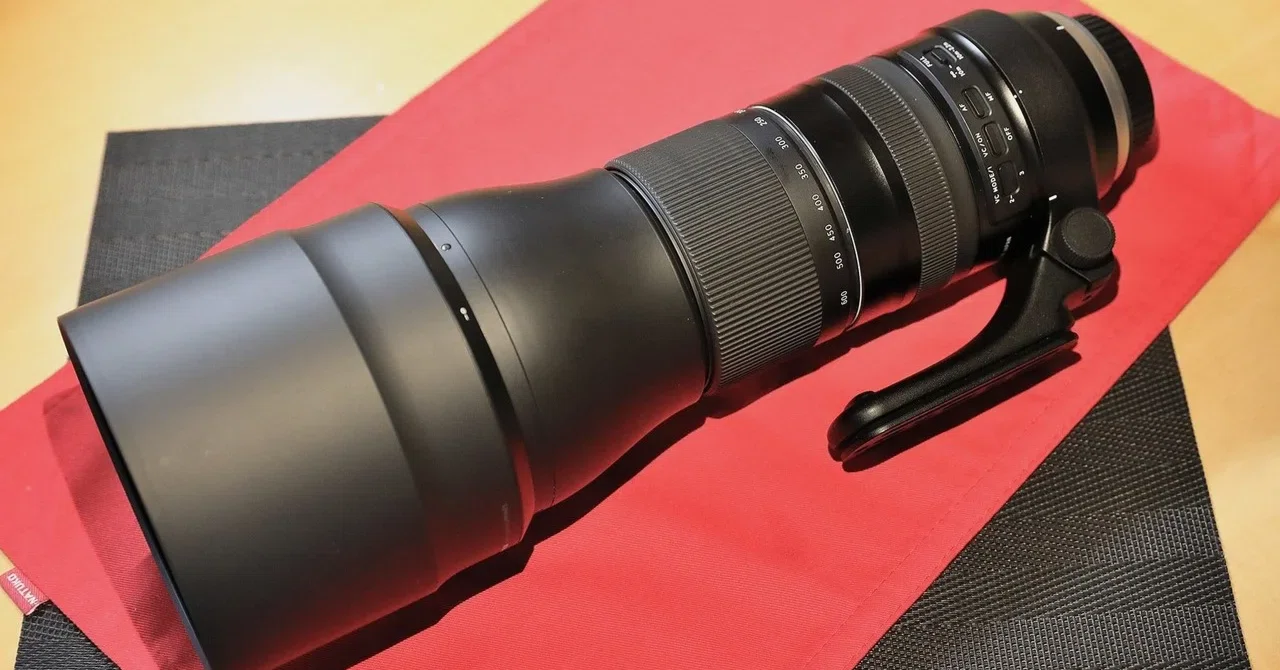 TAMRON 超望遠ズームレンズ SP 150-600mm Amazon.com : Tamron SP 150-600mm F/5-6.3 Di VC USD for Nikon DSLR