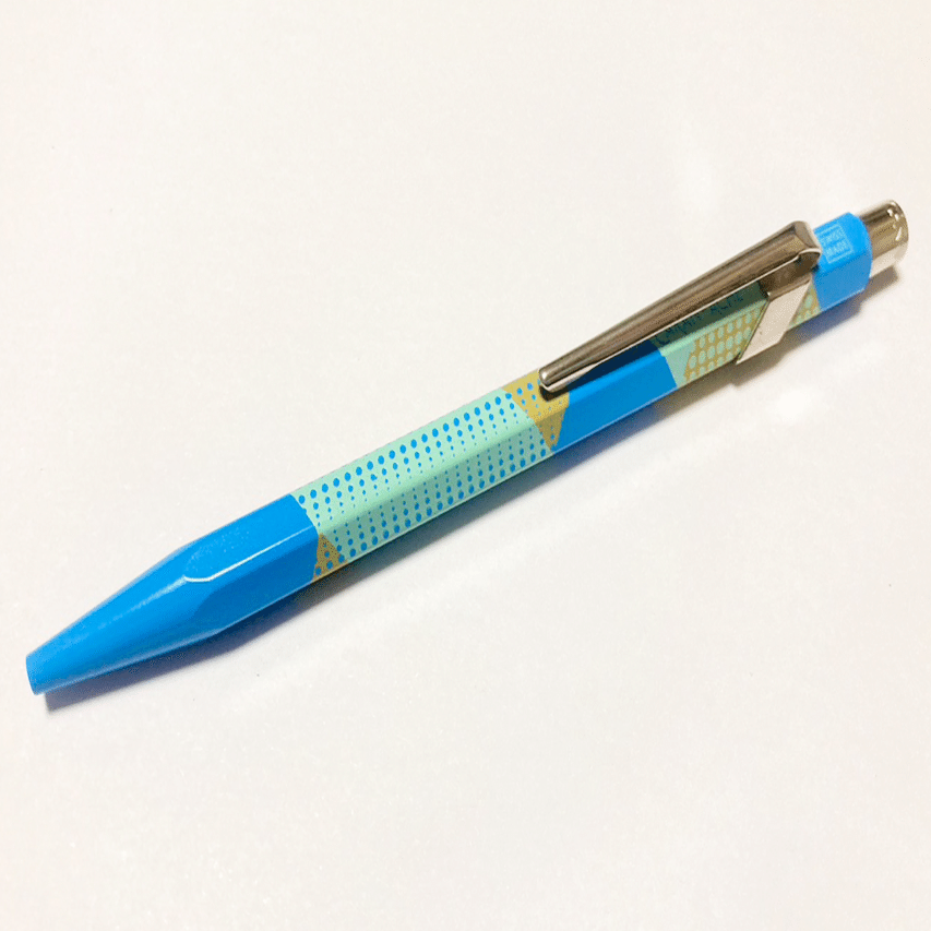 Carand'Ache | 849 Pop dots pink granite｜みのる -Minoru-