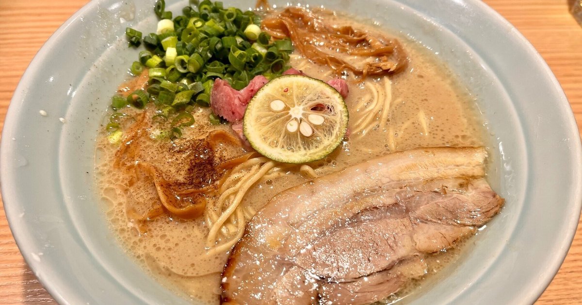 ラーメン好き Seven-Eleven's Jiro-style ramen, priced at 680 yen per