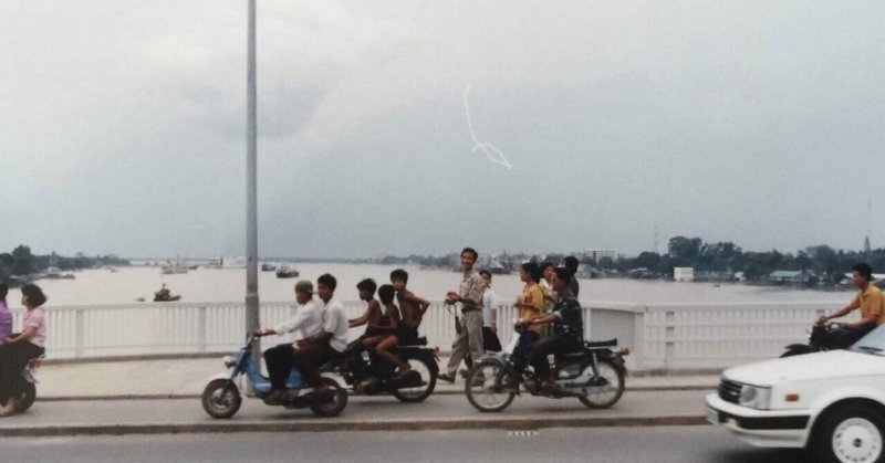【昔のカンボジア】22 プノンペンの日本カンボジア友好橋(1994年)
