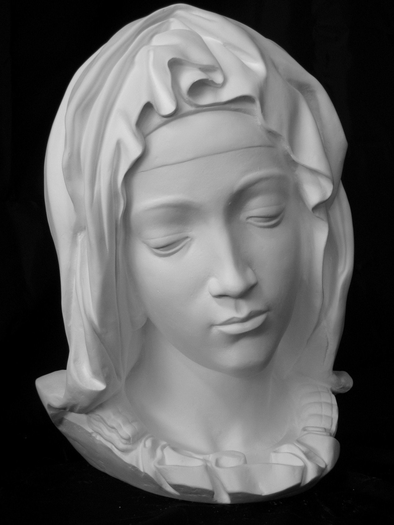 ピエタ　マリア様頭部像　メトロポリタン美術館　1982年 ピエタ マリア様頭部像 メトロポリタン美術館 1982年 - メルカリ