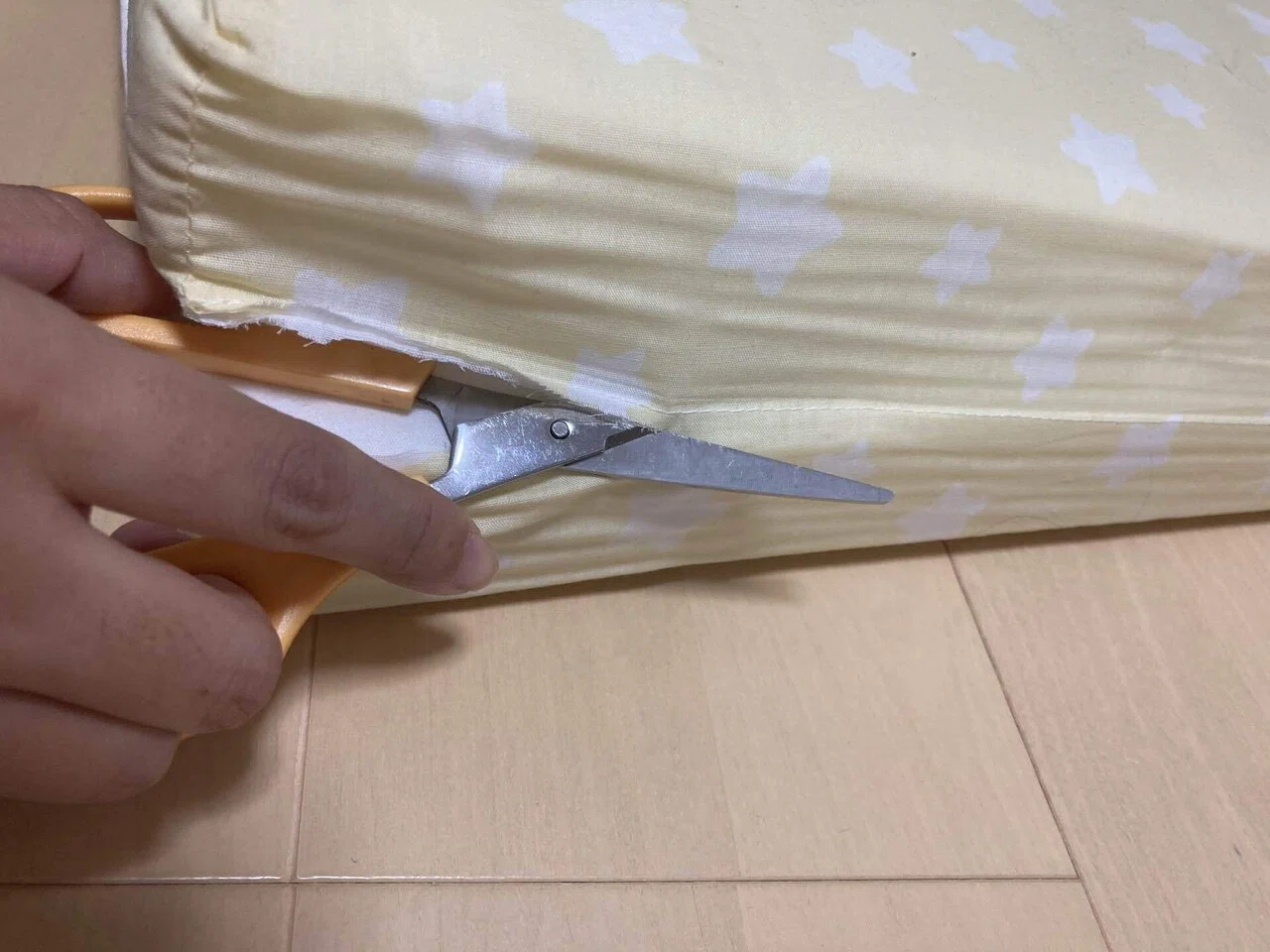 お金をかけずにベビーベッドのマットレスを捨てる方法｜Picca