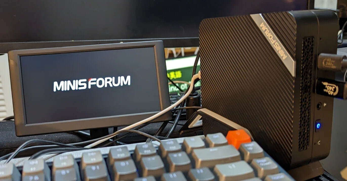 超小型PC(UM690)とeGPUで4K高画質高FPSゲーミングPC環境を構築したい