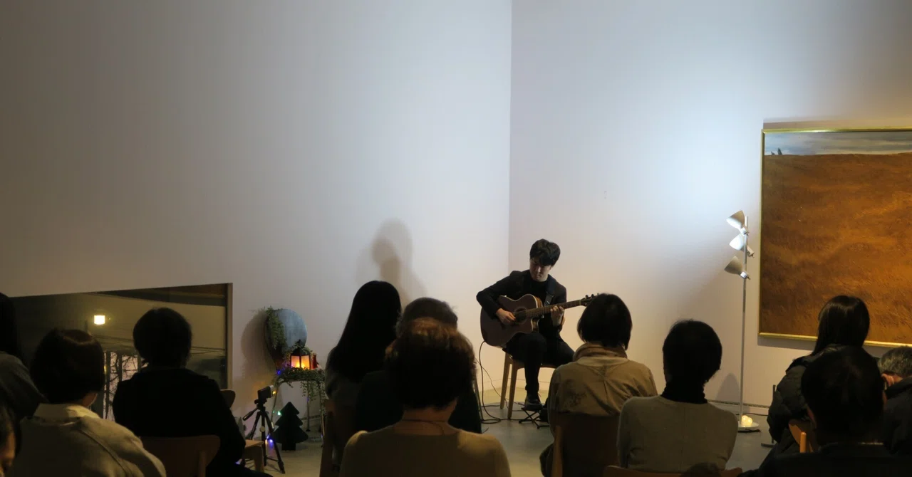 流麗な弦で織り成す 優しい彩りの音 Heartwarming Acoustic Guitar 倉前太郎|美しい二本のギターで織り成す情景の ...