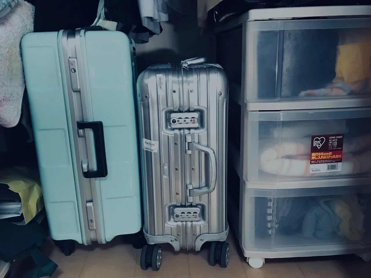 年間出張200日の営業マンが4年間リモワ(RIMOWA)のスーツケースを使い