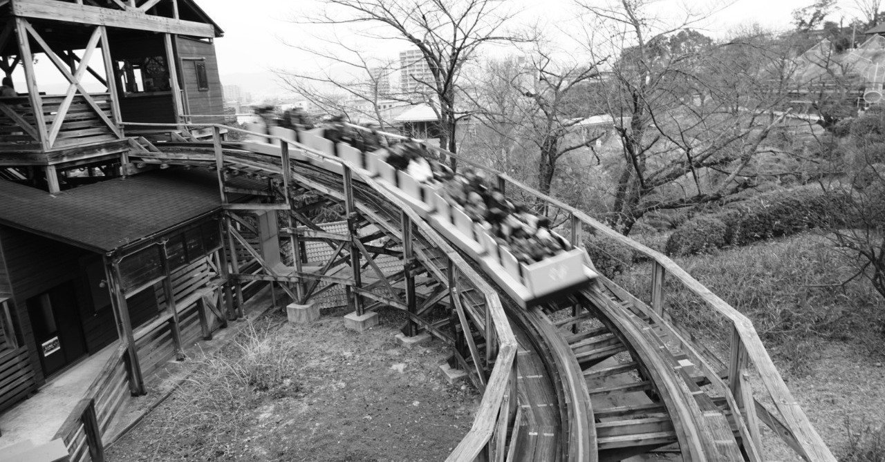 ひらパー木製コースターの魅力｜くるくる