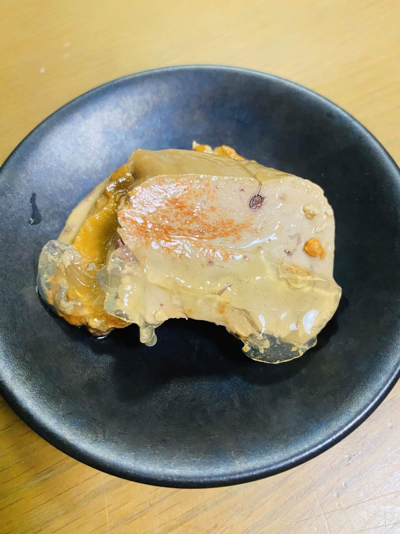 ファミマあん肝の缶詰 ブルゴーニュ熟成酒 1997年産シャルドネ るもわ脛 すね Note