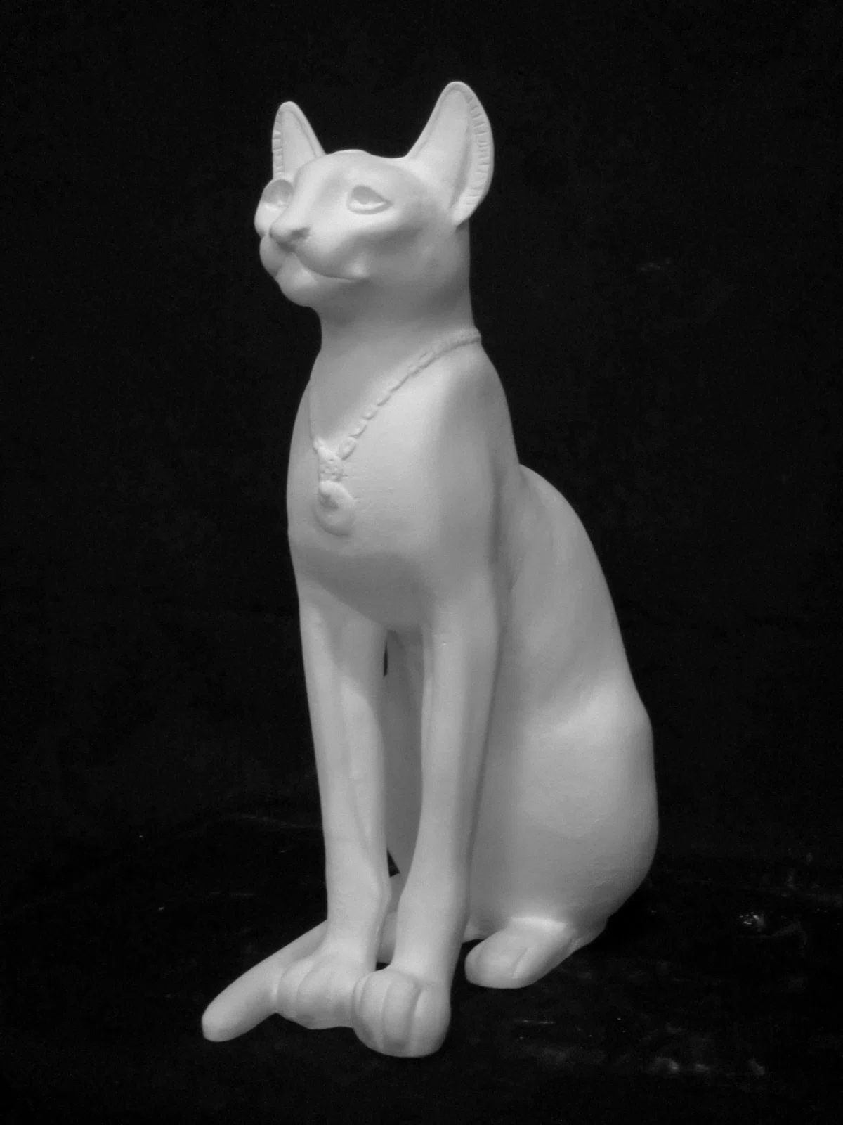 E-716 古代エジプト猫全身像（大）｜石膏像ドットコム（脇本）