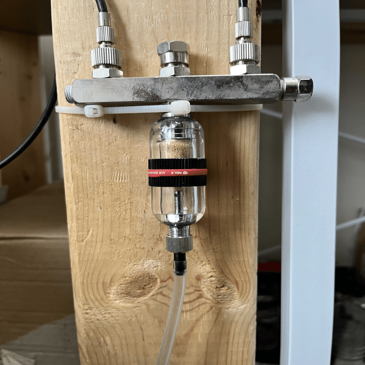 スノのアトリエ紹介〜エアブラシとコンプレッサー〜｜スノやん