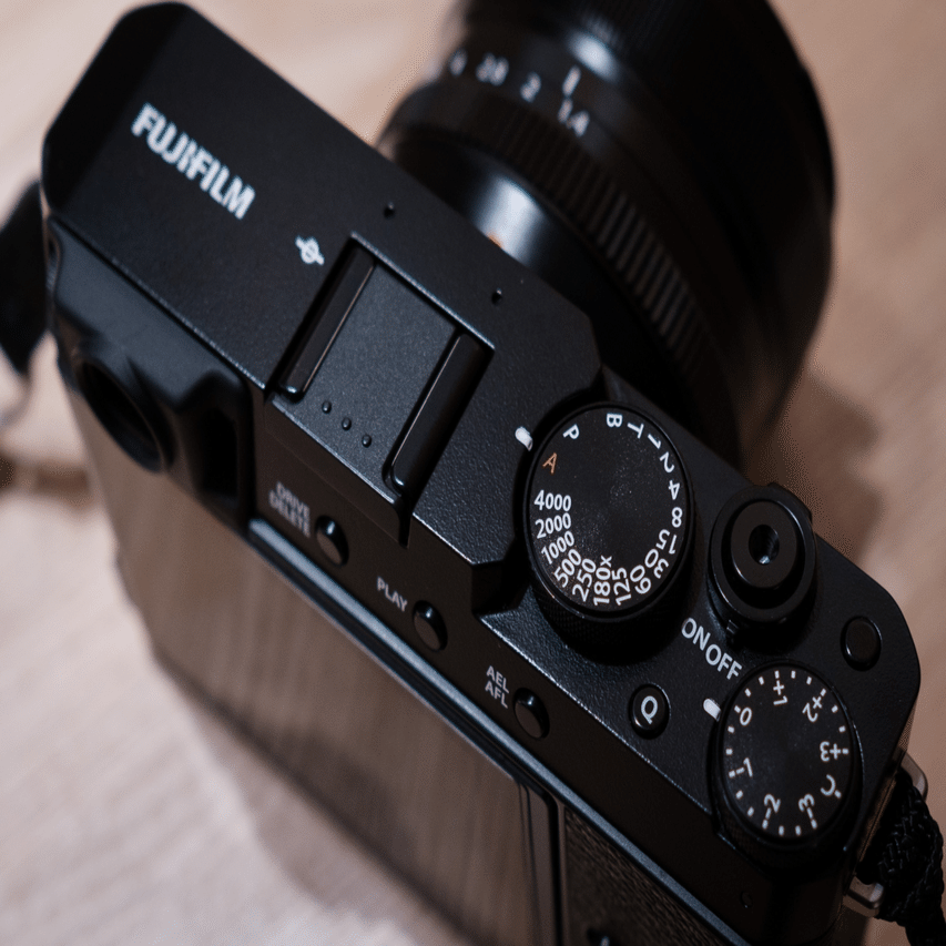 極論、X-E4とXF35mm f1.4があれば他には何もいらない。｜imai