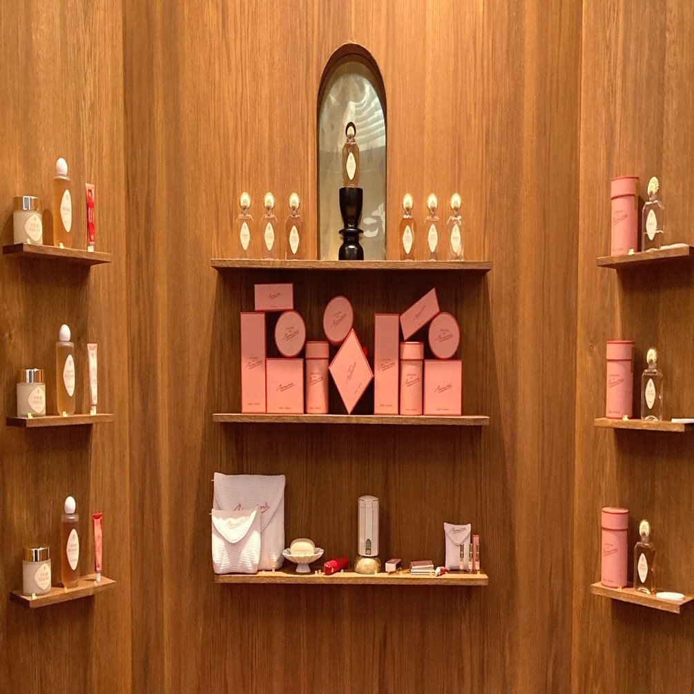 ビアンネメ（Bienaimé）：1935年創業、パリ発 のビューティーブランド