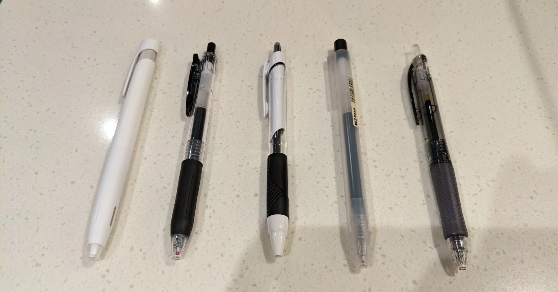 もう迷わない！→コンビニのボールペンぜんぶ買って走れメロス書いたら 