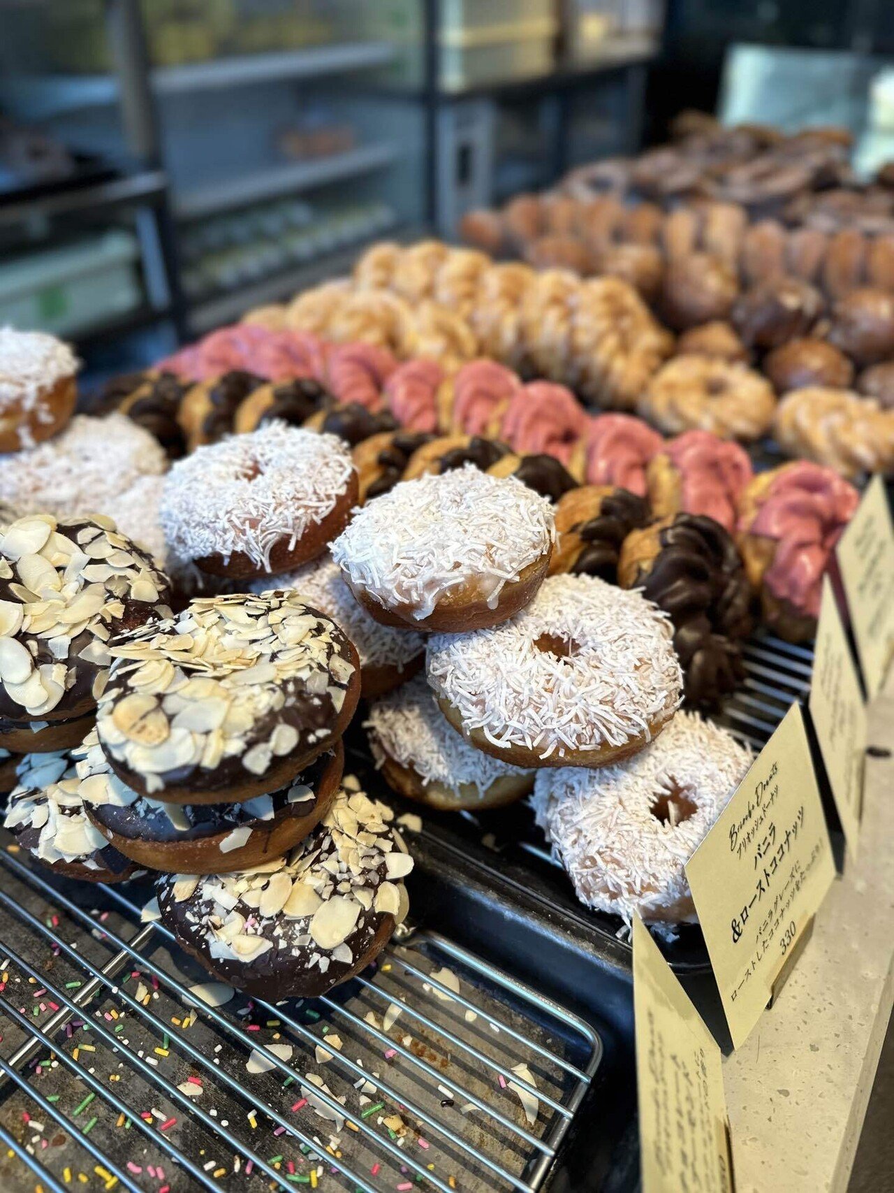 表参道のドーナツ屋さん『RACINES DONUT & ICE CREAM』｜みずのさちこ