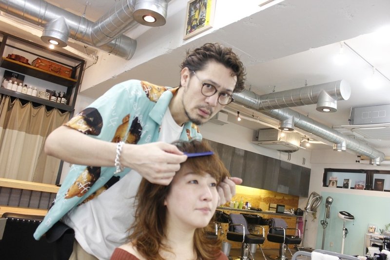 美容業界誌の編集者が オシャレに髪を伸ばすために通ったサロン Vol 8 美容業界誌 髪書房 月刊bob 月刊next Leader Note