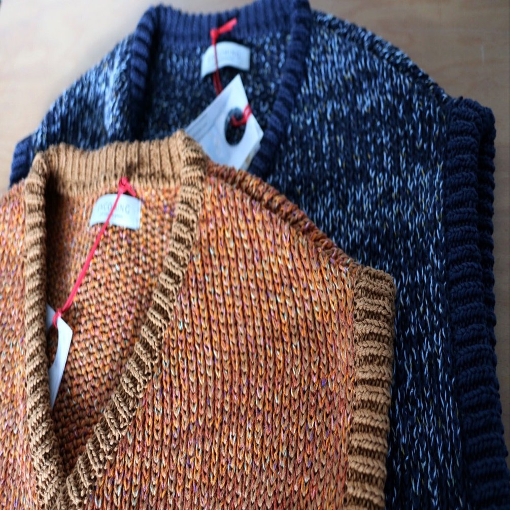 ENCOMING(インカミング)-KNITTED ASYMMETRIC VEST- ちょうどよく