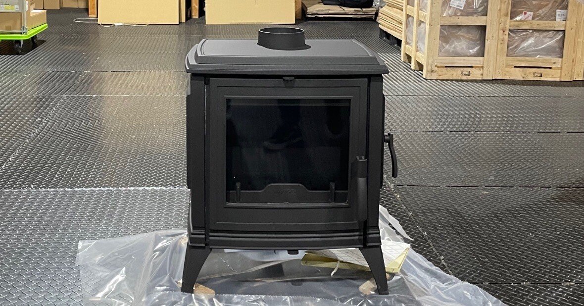 薪ストーブ選び。あれこれ悩んで、フランス製のアンヴィクタ・ズドンM