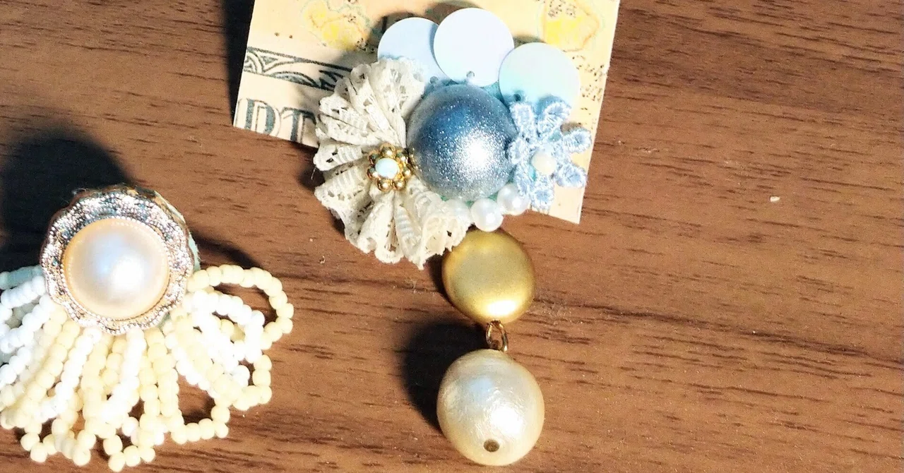 ビーズ刺繍カボション☆フリル風☆パール×ゴールド