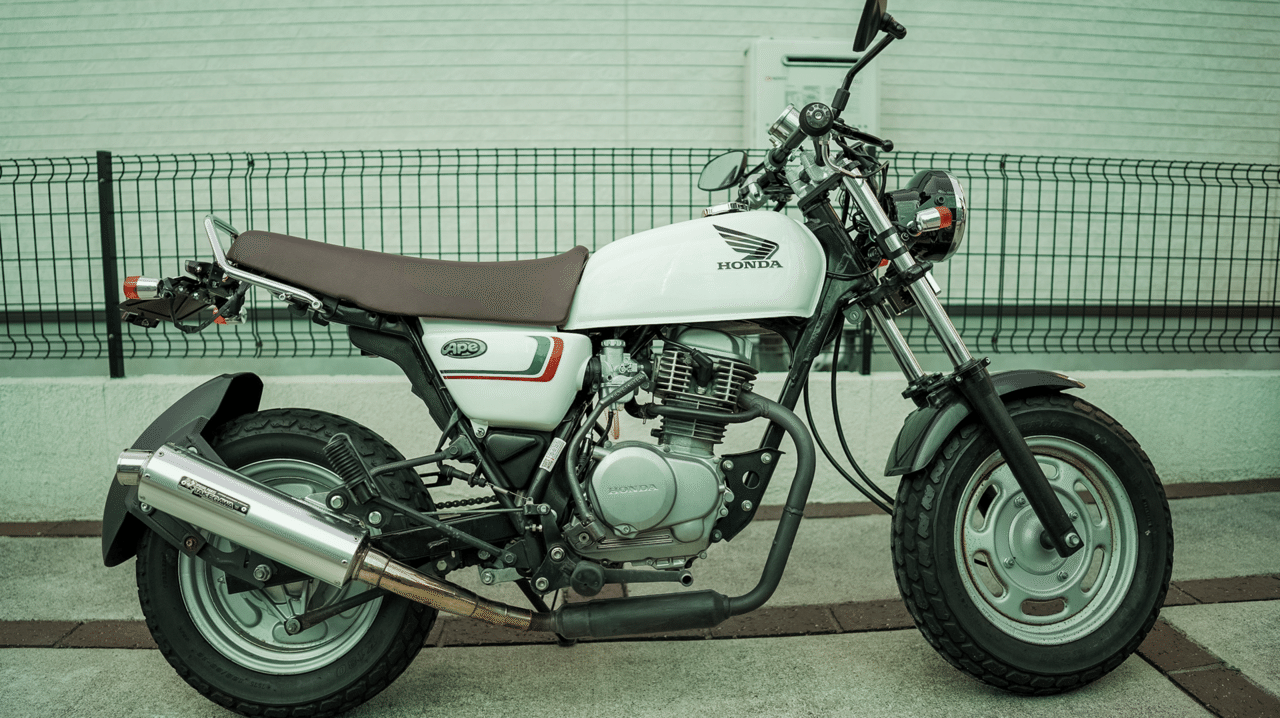 最安値HOT】 ヤフオク! - J2R4-0701 ホンダ エイプ100 シート 希少 美