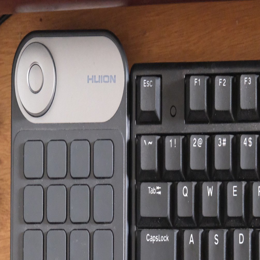 動画編集者】初めての左手デバイスにおすすめ！『Huion Mini KeyDial