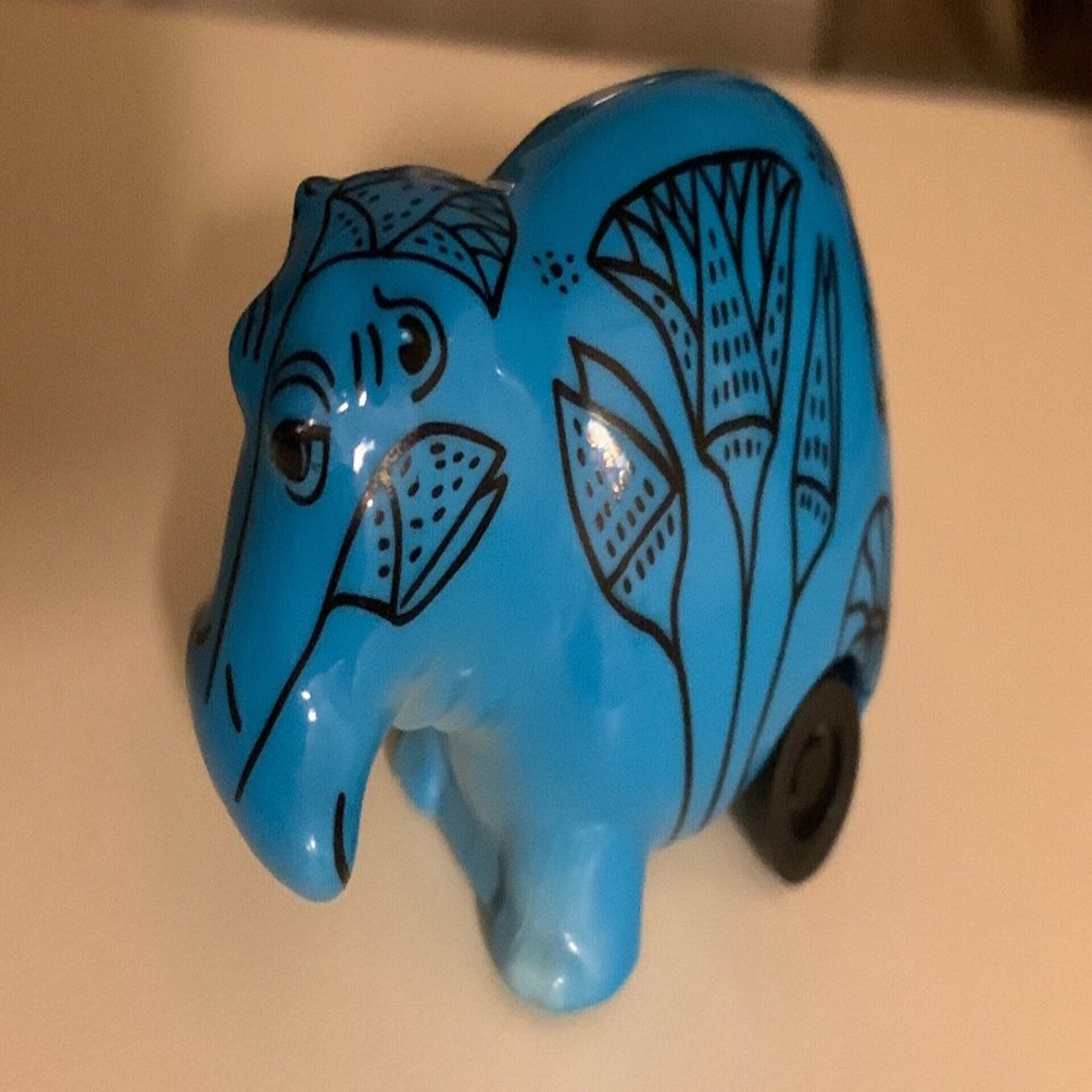 メトロポリタン美術館の青いカバ(追記あり)｜もちもち