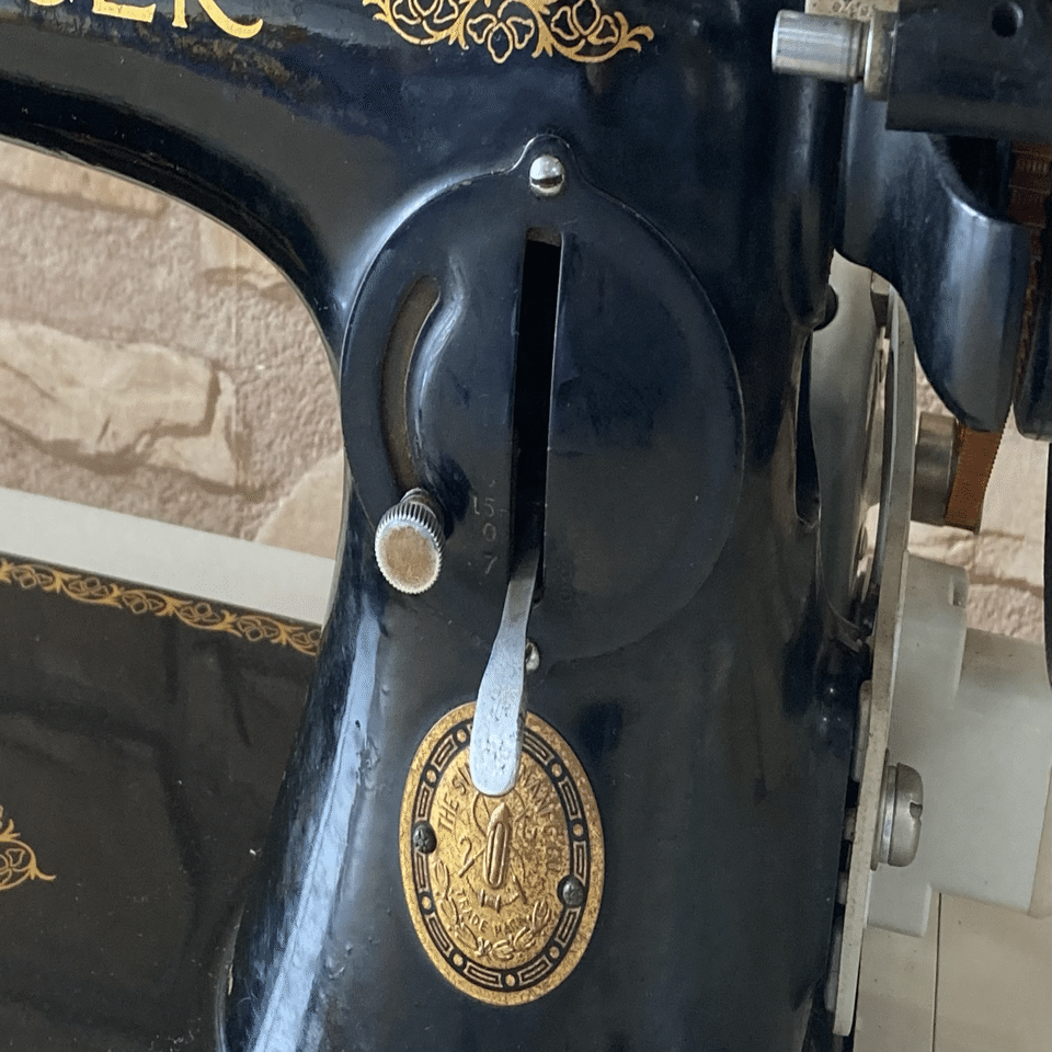 ミシン紹介】アンティークミシン 70年前の英国製ミシン「シンガー15K88