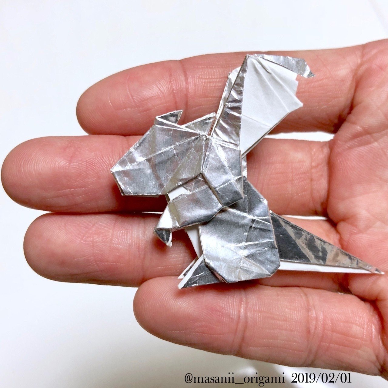 手乗りサイズがかわいい 電子書籍 パーフェクトオリガミライフ の ベビードラゴン を折ってみた まさにぃ Note