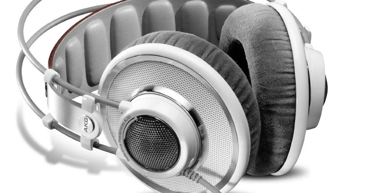 レビュー】名機AKG K701/702ヘッドホン アニメの軽音リファレンス