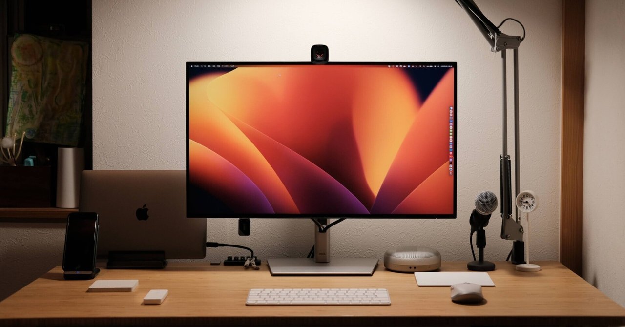 SF映画のようなデスク環境を実現！ SF映画のようなデスク環境を実現！ SF映画のようなデスク環境