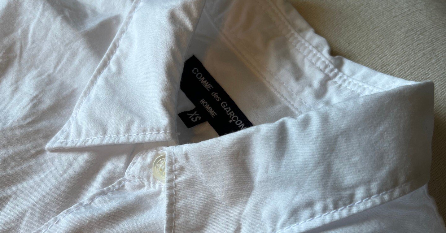 【美品】 コムデギャルソン　白シャツロング丈　S 4d464b8050477b80bc2f969d723a4b