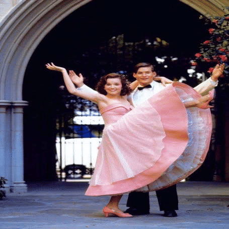 the toe トゥー おさきちゃん着用 リボンバルーンドレス 魅惑の深海パーティー ~ロレインちゃんのドレス👗~｜かみさか さき