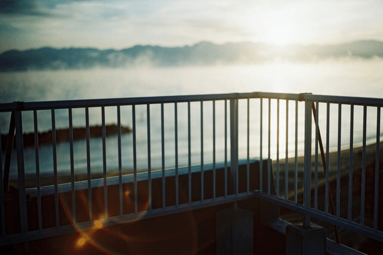 冬の富山湾

#富山 #氷見 #olympus #om1 #film #写真 #35mm #お祖父ちゃんのカメラ #気嵐 #朝焼け