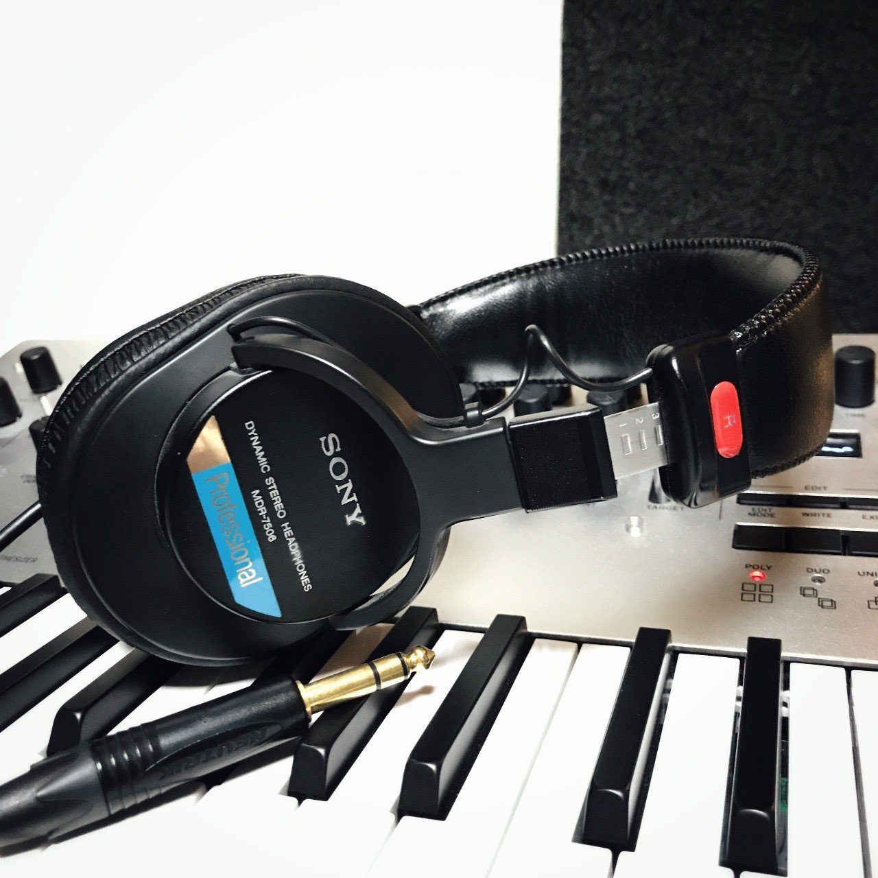 SONY MDR-7506（Modified）｜Genki Mishima