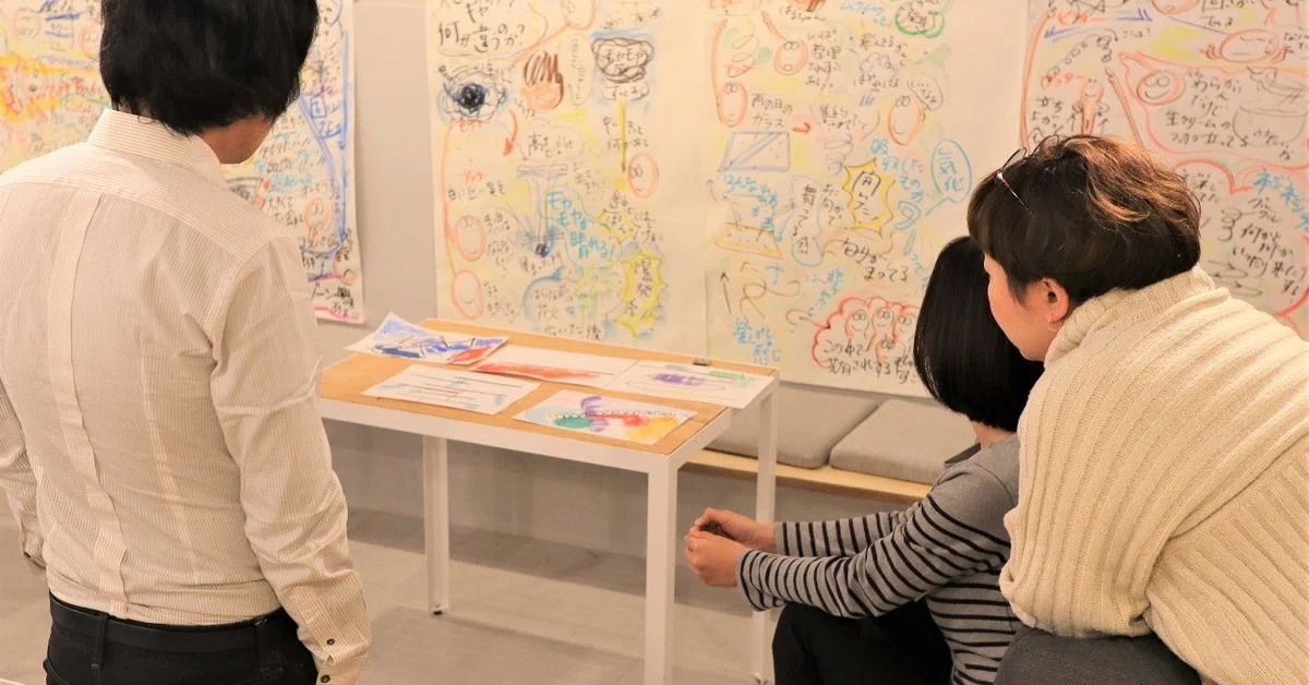 絵が苦手」だったはずが、いつのまにか抽象画を描いていた！？――“言葉