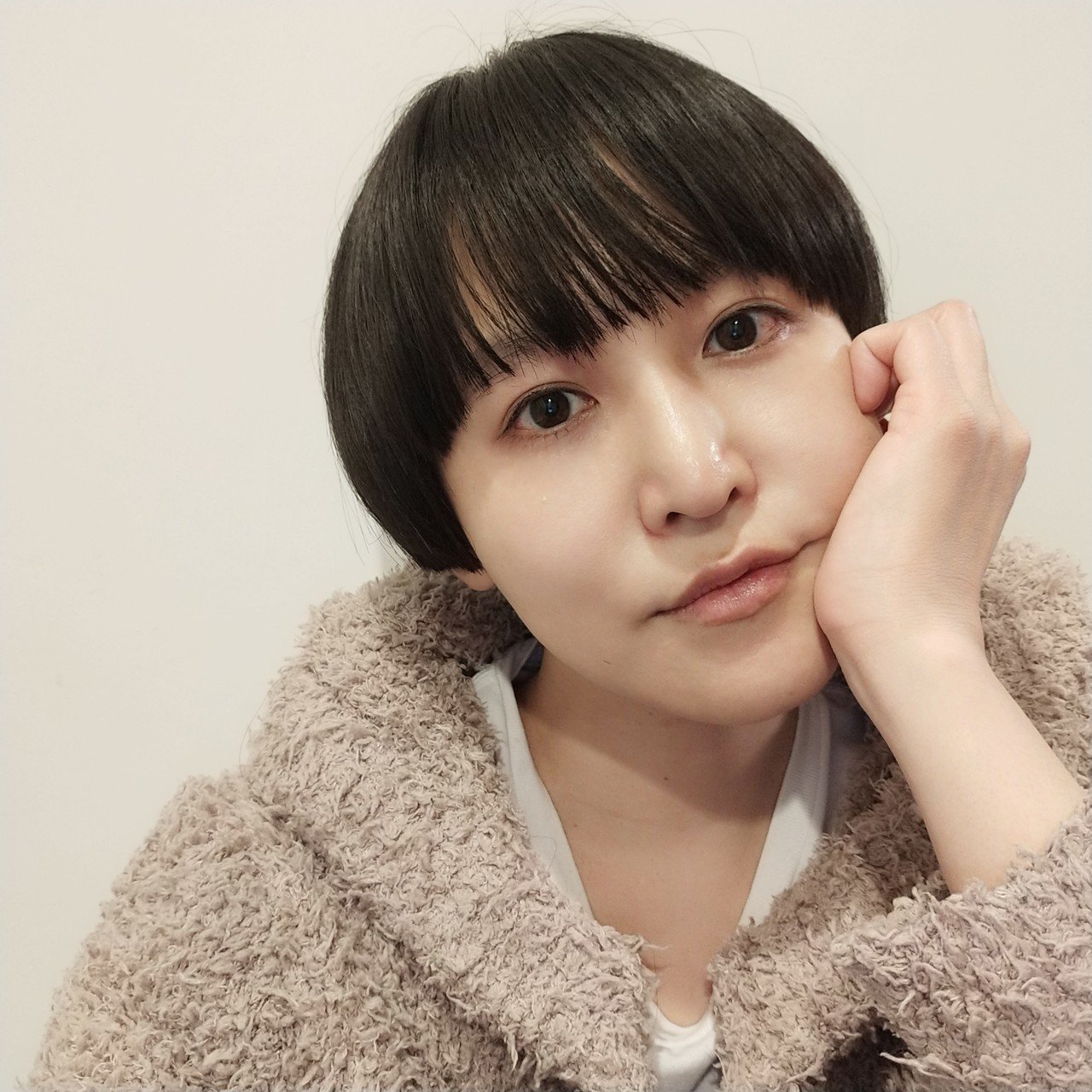 前髪が伸びすぎてどうしたらいいかわからなくなってきたので ハサミでちょきん 重めの前髪から少しうすめに変更 まつゆう 松丸祐子 Vr沼 Note 前髪が伸びすぎてどうしたらいいかわからなくなってきたので ハサミでちょきん 重めの前髪から少しうすめに変更 まつゆう 松丸祐子 Vr沼 Note