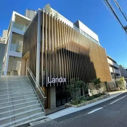 株式会社ランディックス（証券コード2981）