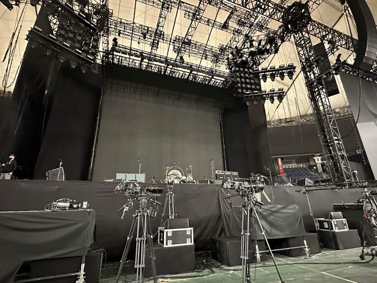 Red Hot Chili Peppers 東京ドームに行ってきたぞ！｜オバッチ