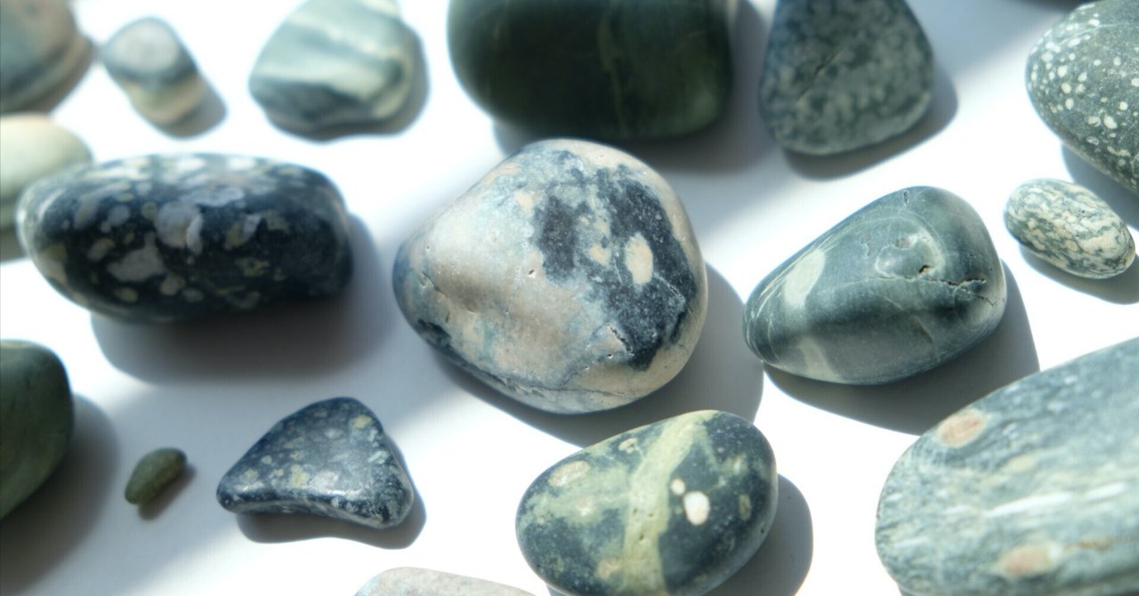 沖縄で拾った人みたいな石 沖縄で拾った人みたいな石