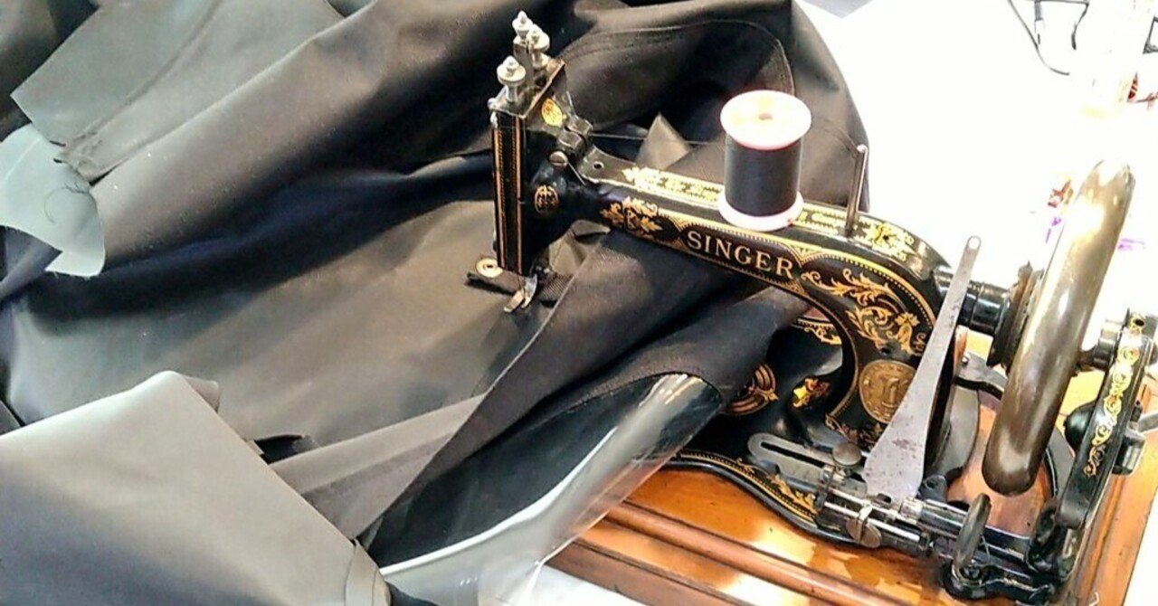 ミシンantique腕ミシン①アンティーク革ミシン鋳物／兵庫発