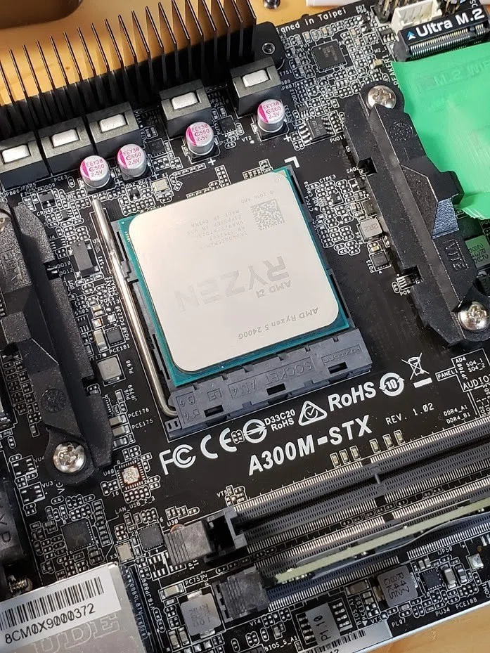 A300-STX ③ 中古 CPU、SSD 512GB、メモリ 16GB 付き A300-STX ③ 中古 CPU、SSD 512GB、メモリ 16GB 付き - メルカリ