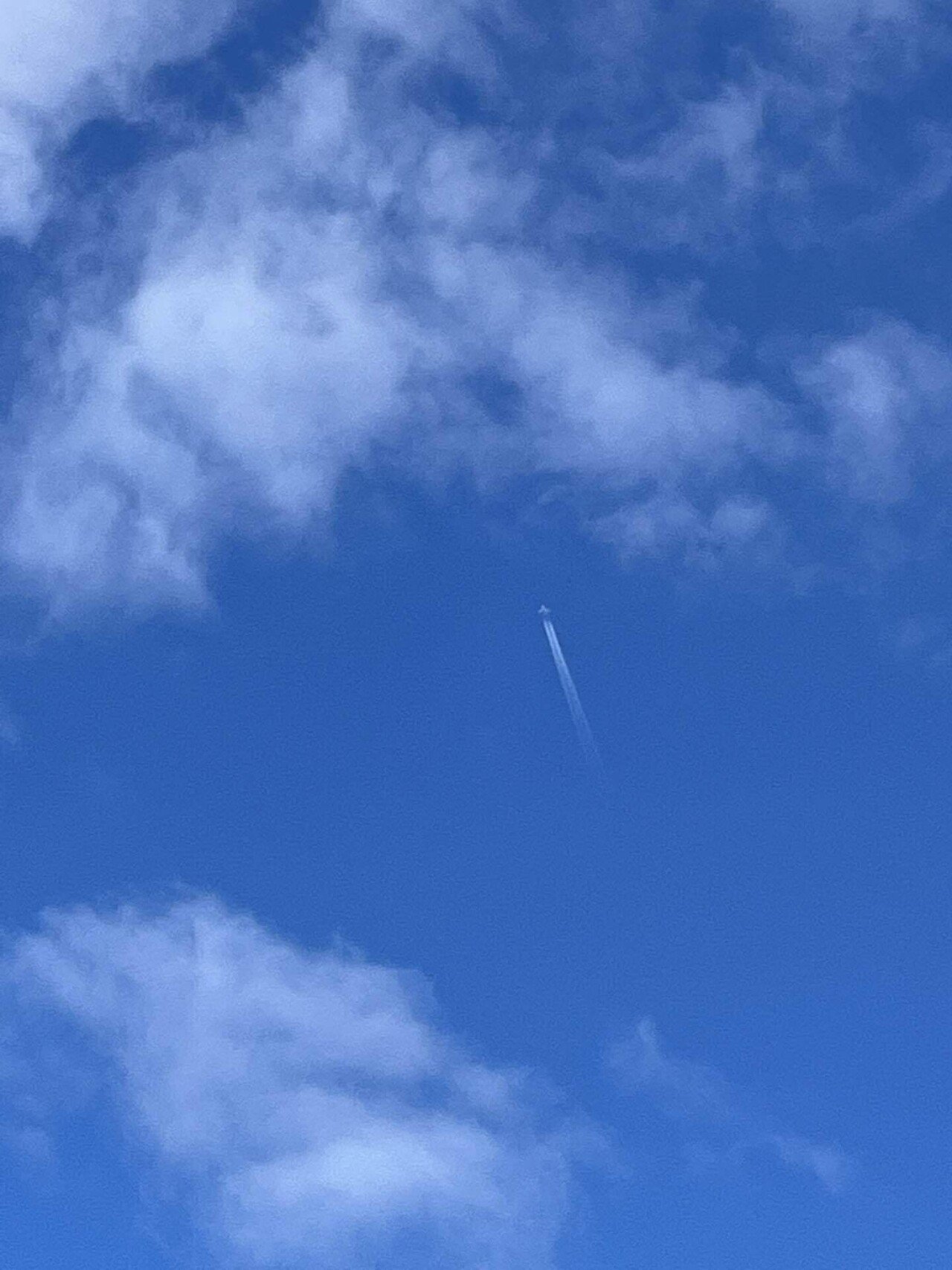 夏の飛行機雲 1200px-Korean_Air_Airbus_A380-