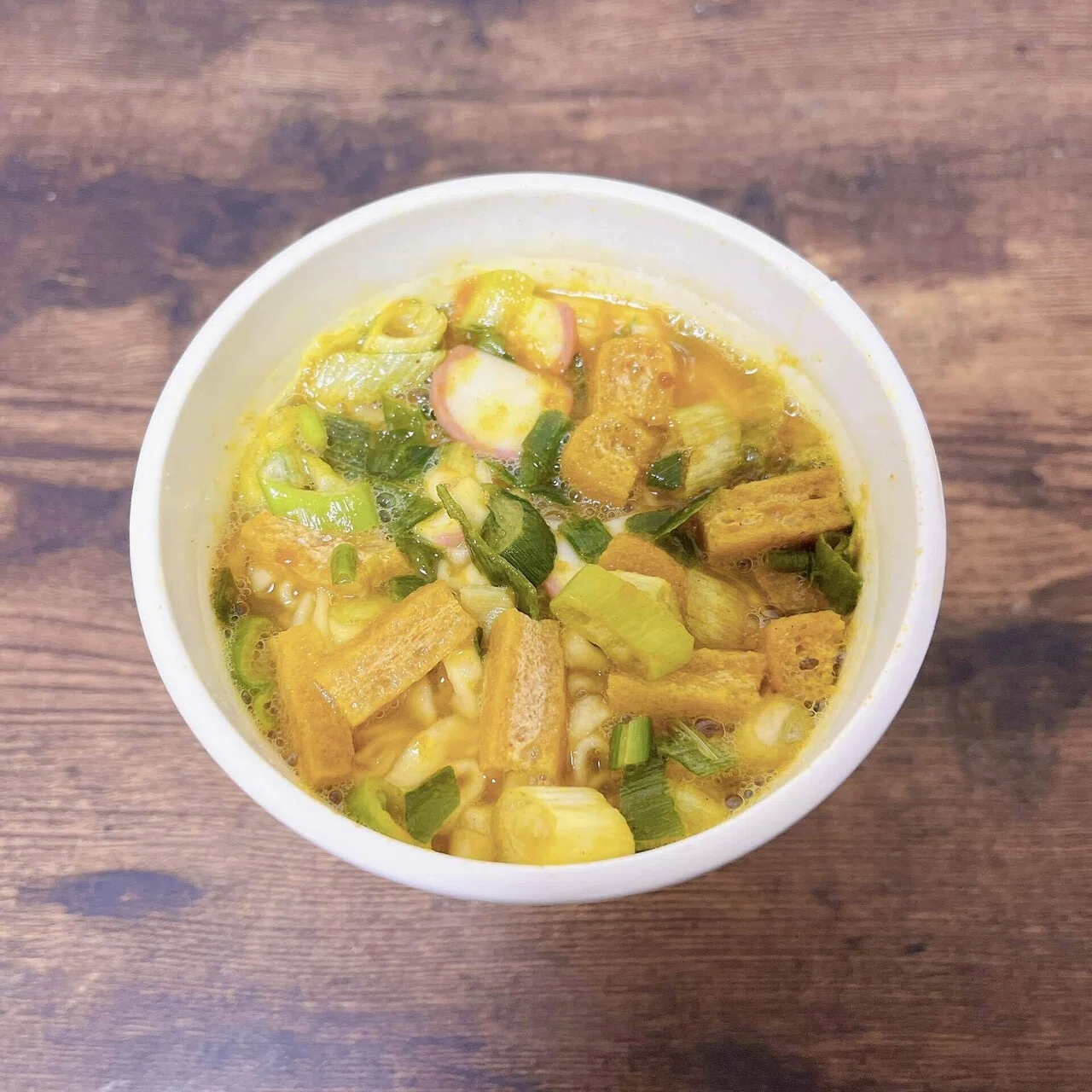 カップ麺格付け#154 若鯱家 カレーうどん (日清食品)｜イケ麺