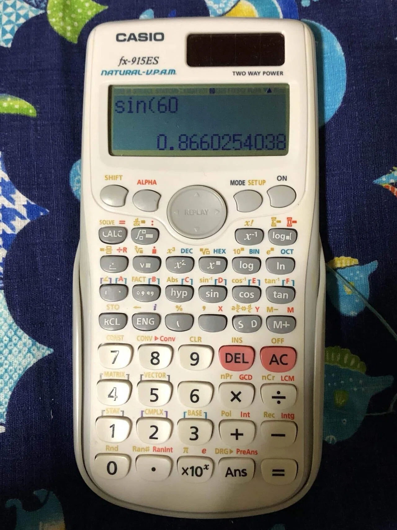 電卓コレクションVol.1 CASIO fx-915ES｜Olivine