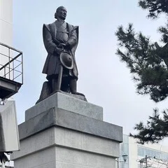 鶴峯公園と片倉兼太郎【銅像コレクション】｜菜七子