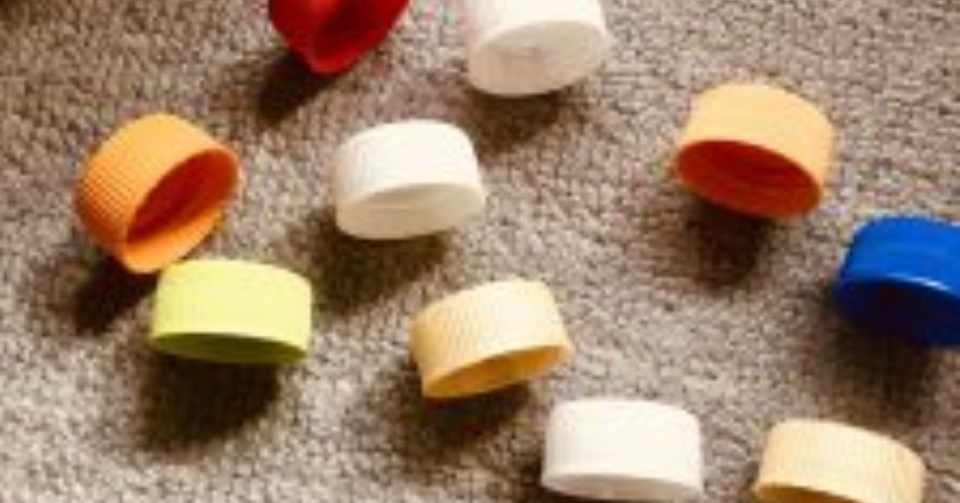 デイサービスレクリエーション デイレク 割り箸を使って ペットボトルキャップすくいゲーム ソロレクリエーション介護士のchibiike Note