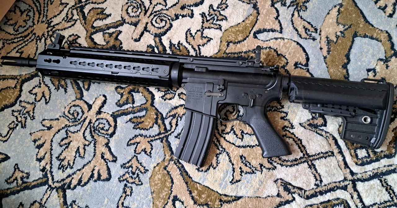 CYMA VLTOR CASV-KM 12inch CM.079 VLTORのM4 電動ガン エアガン