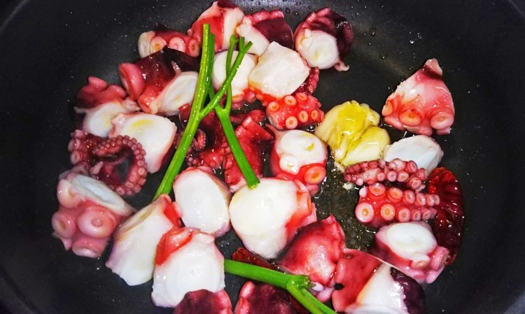 タコのトマト煮込みの献立レシピと作り方 創作料理 りょうりん Note タコのトマト煮込みの献立レシピと作り方 創作料理 りょうりん Note