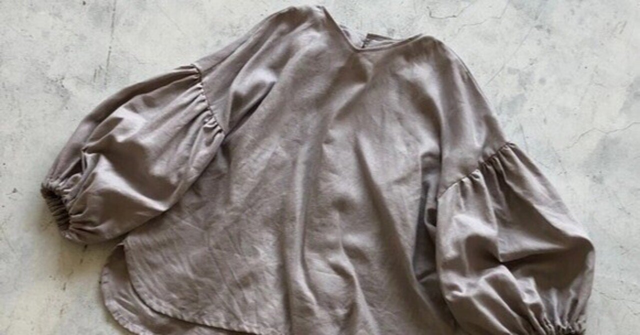 【極美品】人気　オーダーハンドメイド作家様　リネン　ブラウス　パフスリーブ ふんわり、大人の春素材。フレンチリネンのパフスリーブブラウス｜iichi