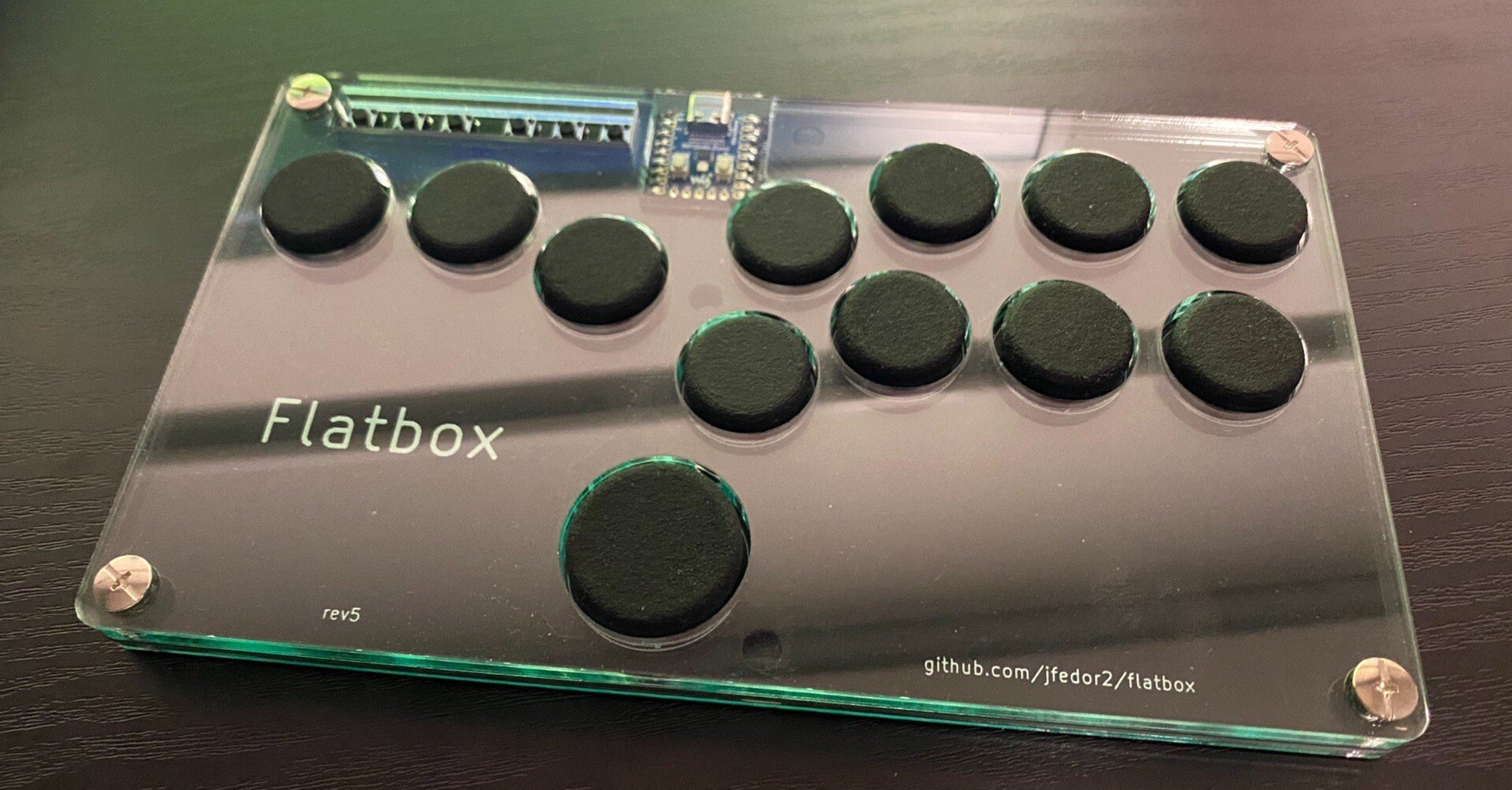 小型薄型レバーレスコントローラー Microbox