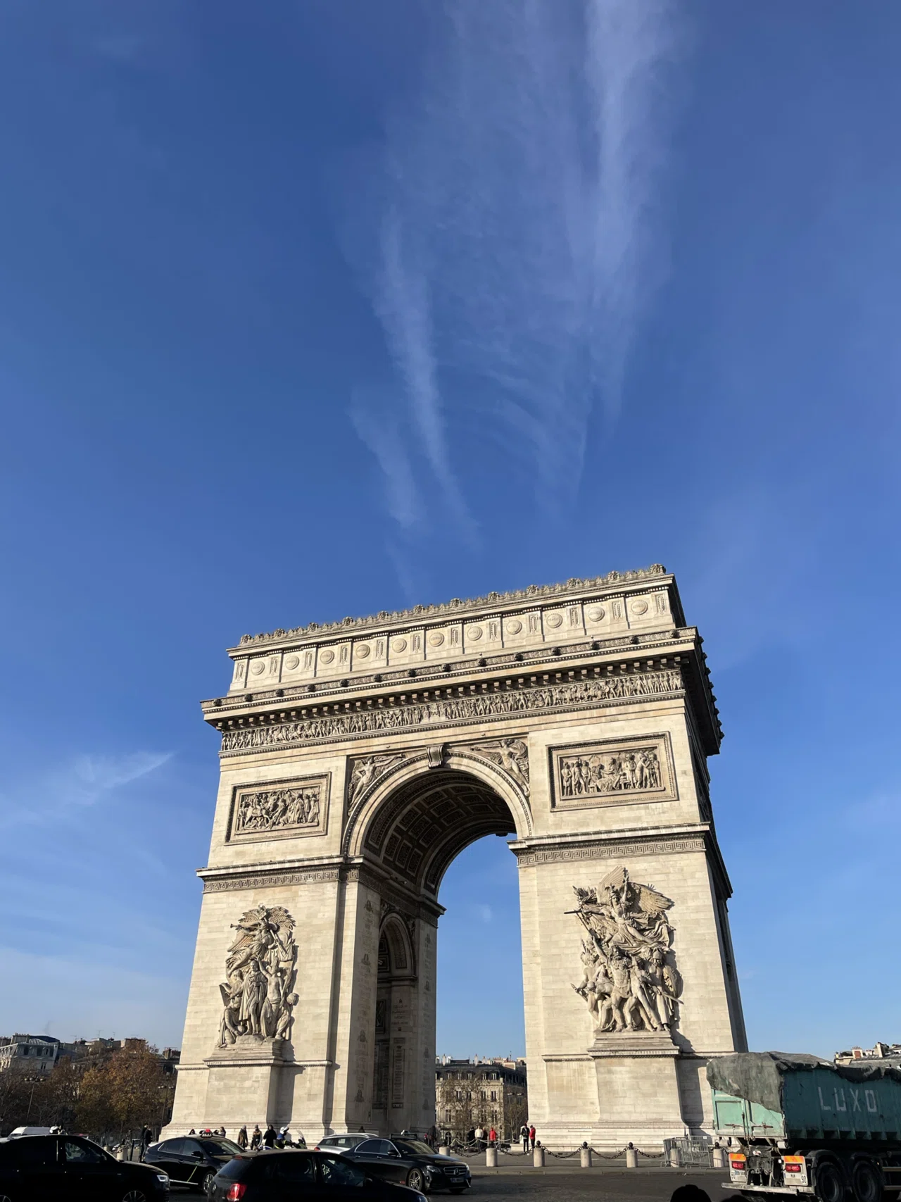 エトワール凱旋門（Arc de triomphe de l'Étoile ）🇫🇷｜吉岡瑞貴