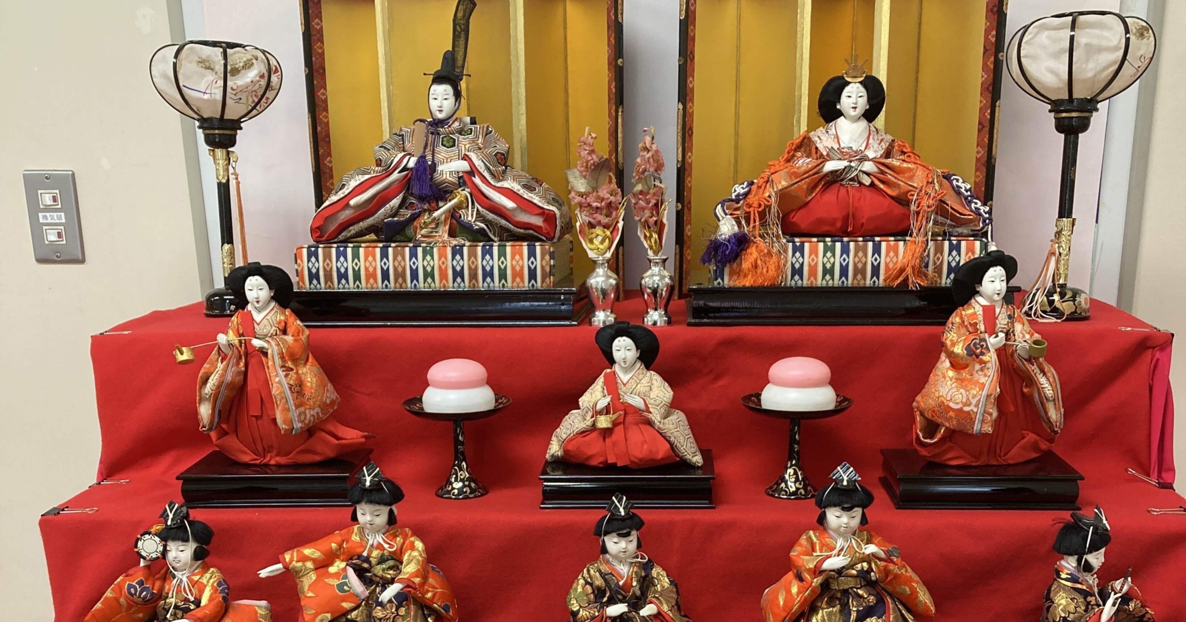 ハンドメイド　五人囃子の組み木 ハンドメイド 五人囃子の組み木 ハンドメイド 五人囃子の組み木